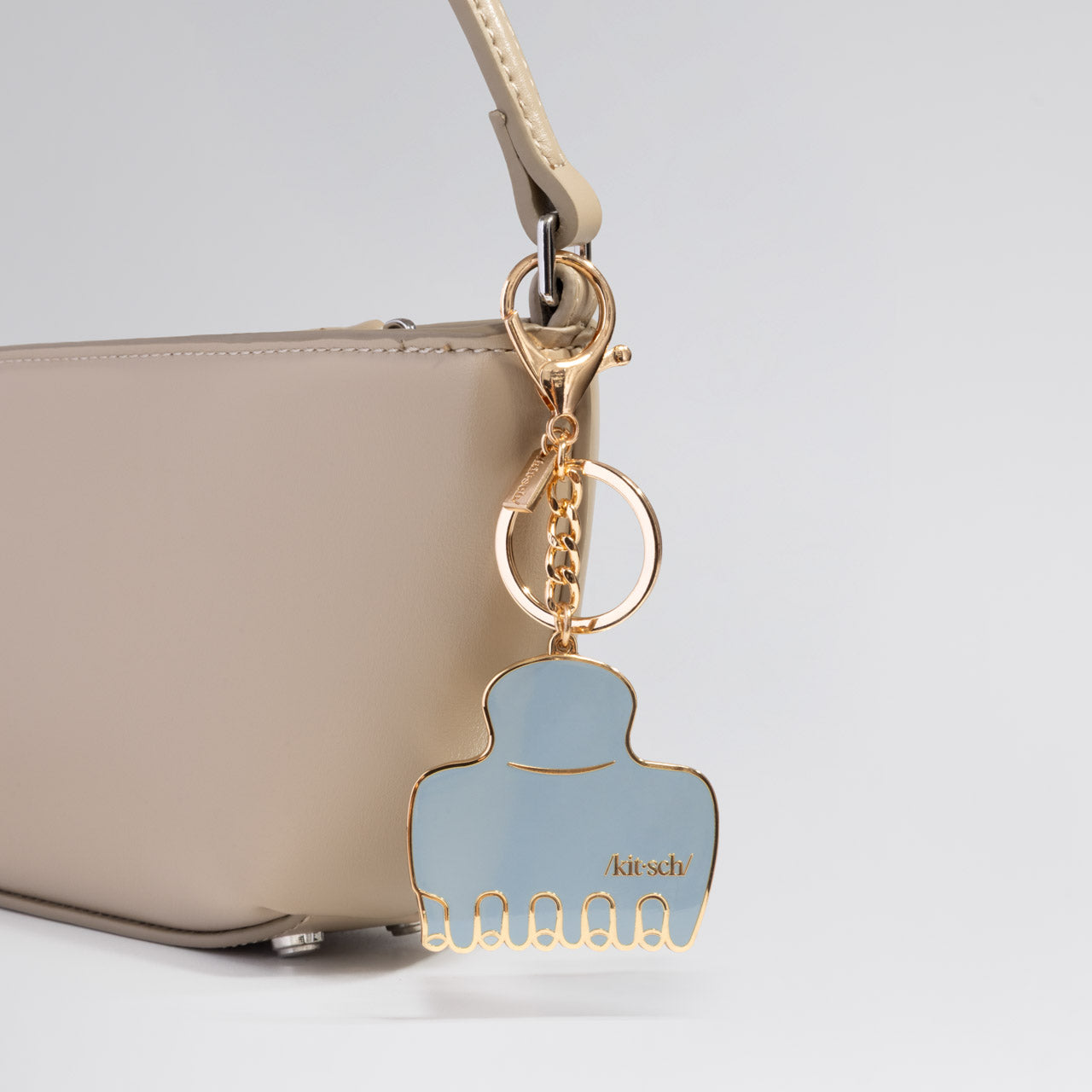 508832-CreativeProductShoot-KitschMetalEnamelKeychain-CloudClip-HazeBlue-2-1280x1280px.jpg