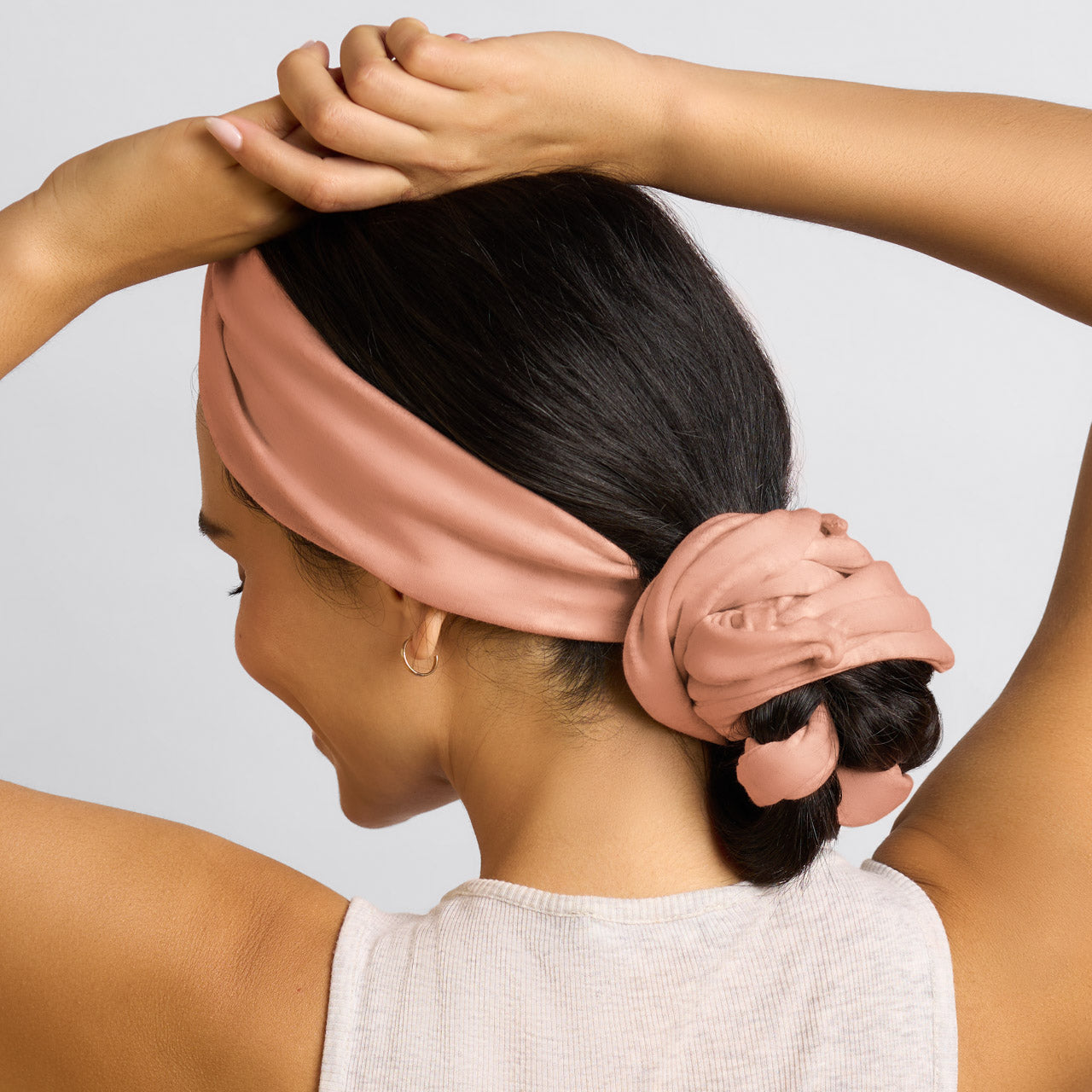 510194-Set_FlowActiveHeadband-Terracotta-Sleep-Model-4-1280x1280px.jpg